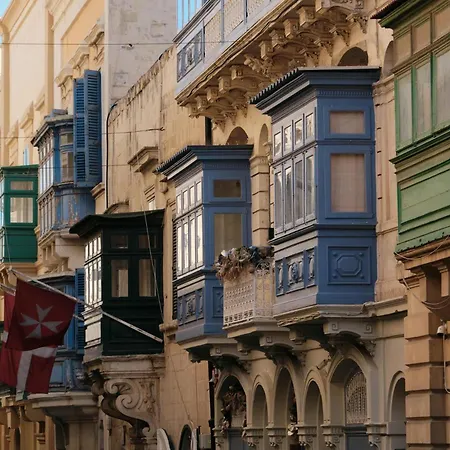 Stylish Right By The Promenade Apartman Sliema